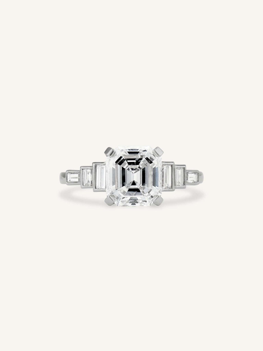 Bague de diamant vintage du milieu du siècle, 2.24ct Square Emerald Cut